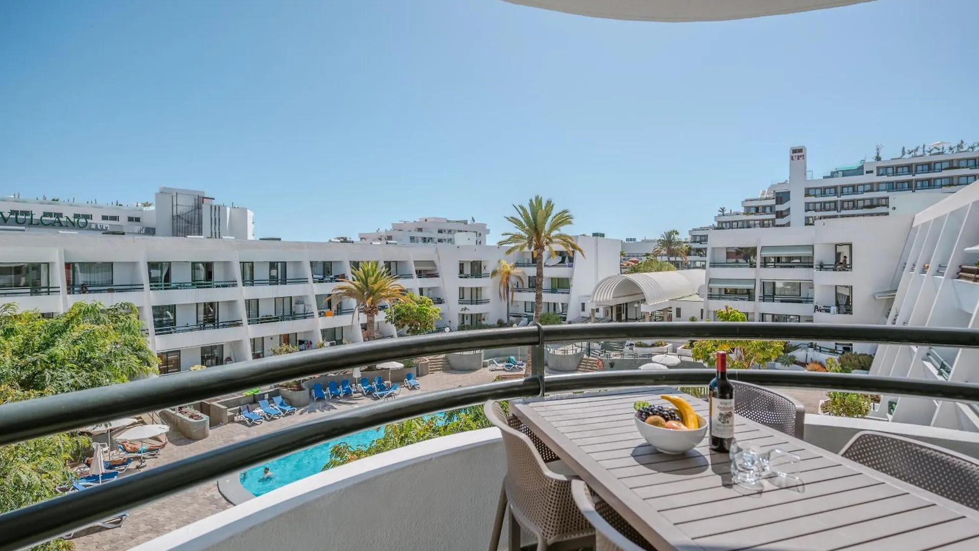 Go2Tenerife Apart Sira Family, Pool & Beach Playa de las Americas  0*, Playa de las Americas (Tenerife) Spain