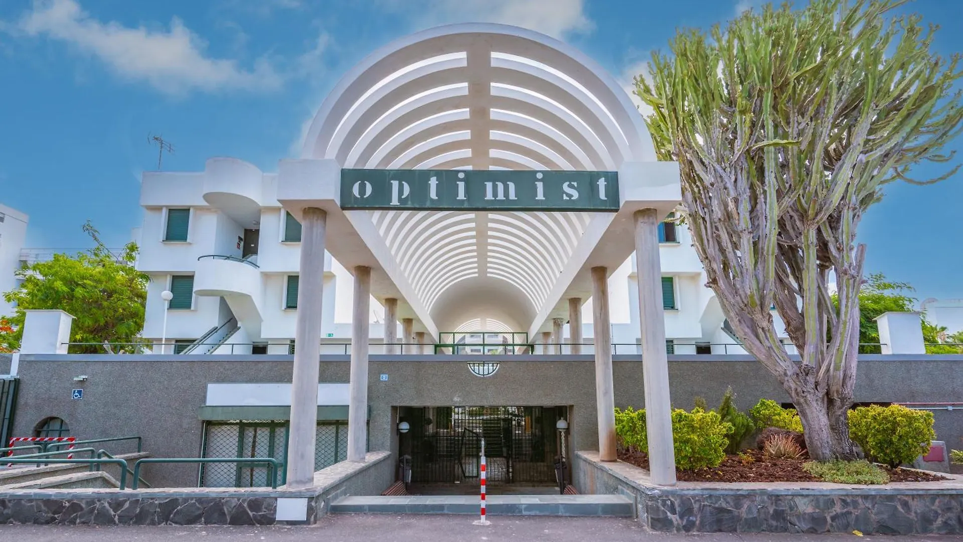 Go2Tenerife Apart Sira Family, Pool & Beach Playa de las Américas Appartement